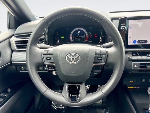 Used 2025 Toyota Camry SE w/ Multimedia Upgrade Package FWD image 11