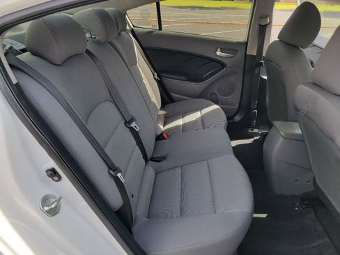 Used 2018 Kia Forte LX image 20