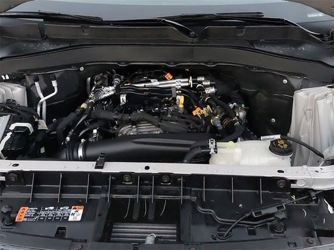 Used 2025 Ford Explorer Active w/ Active Comfort Package image 26