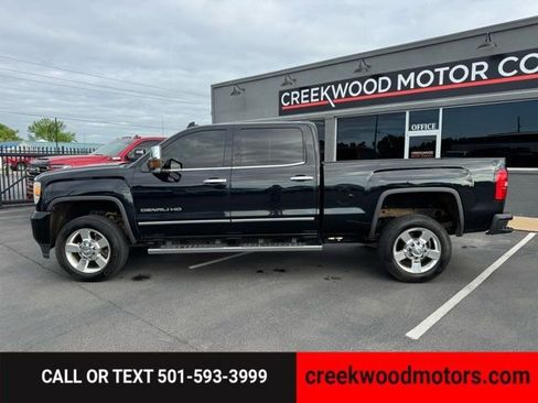 Used 2015 GMC Sierra 2500 Denali w/ Duramax Plus Package image 6