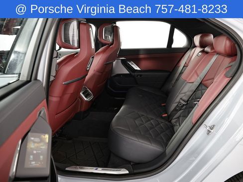 Used 2023 BMW 740i w/ Parking Assistance Package RWD image 30