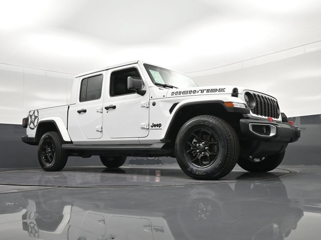 Used 2025 Jeep Gladiator Sport AWD/4WD image 28