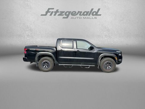 Used 2025 Nissan Frontier PRO-4X image 8