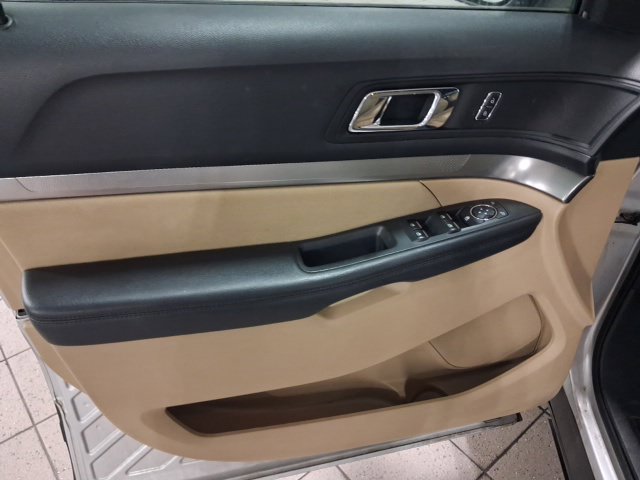 Used 2017 Ford Explorer FWD image 24