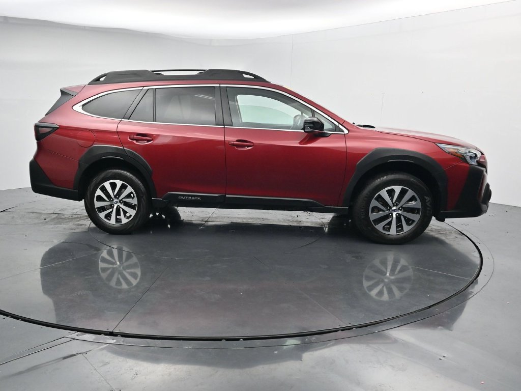 Used 2024 Subaru Outback Premium AWD/4WD image 9