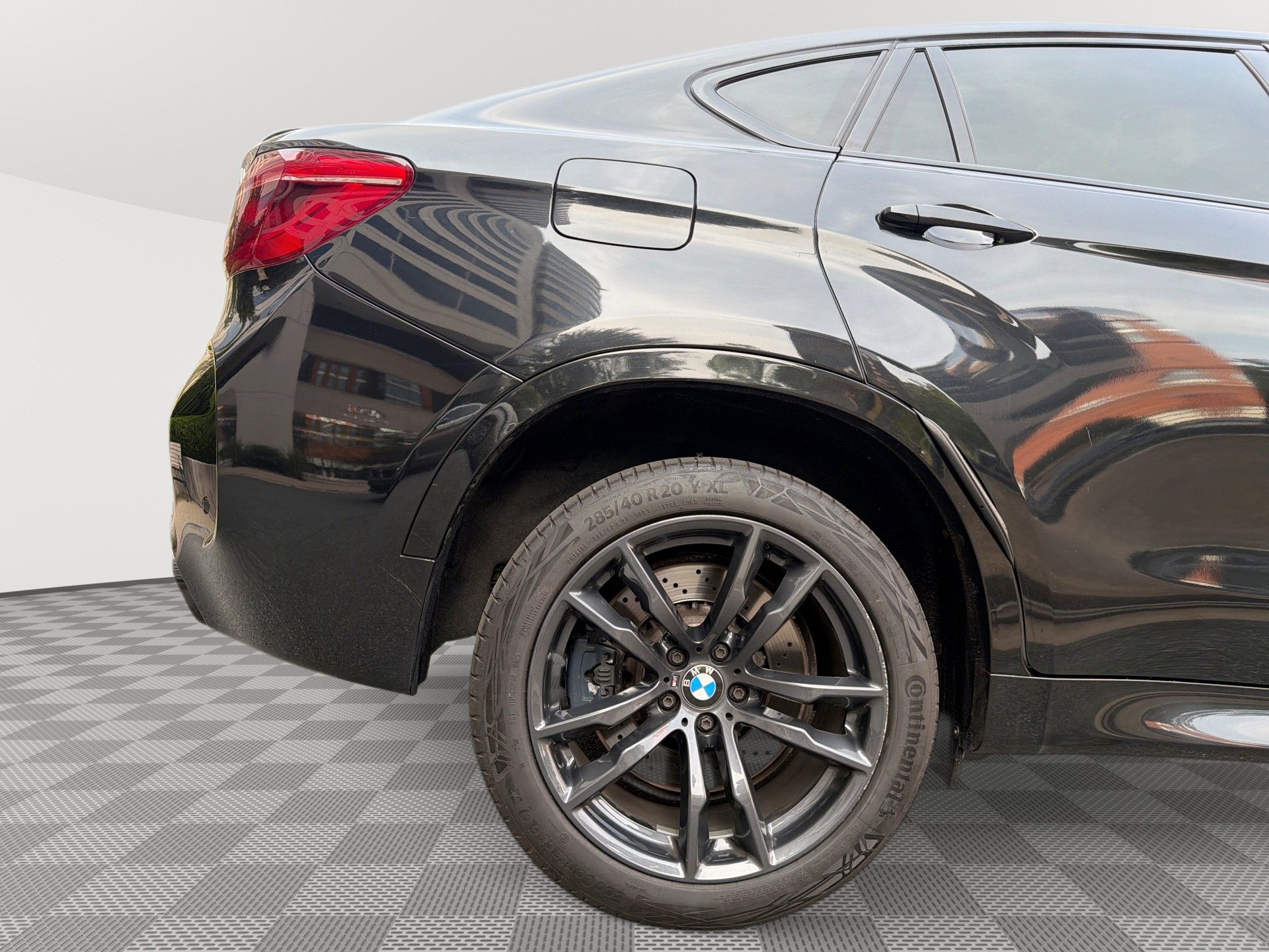 Used 2019 BMW X6 M w/ Executive Package AWD/4WD image 30