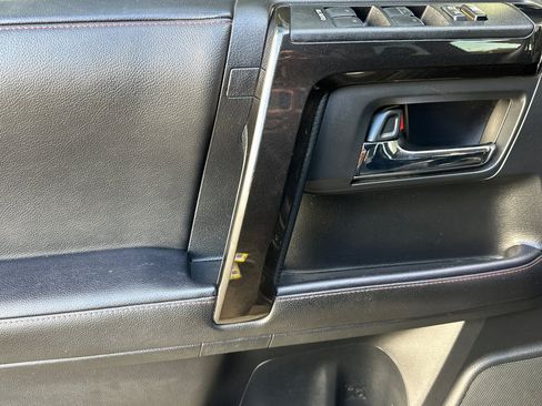 Used 2022 Toyota 4Runner TRD Off-Road Premium image 11