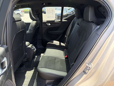 Certified 2023 Volvo XC40 Recharge Ultimate w/ Protection Package Premier AWD/4WD image 21