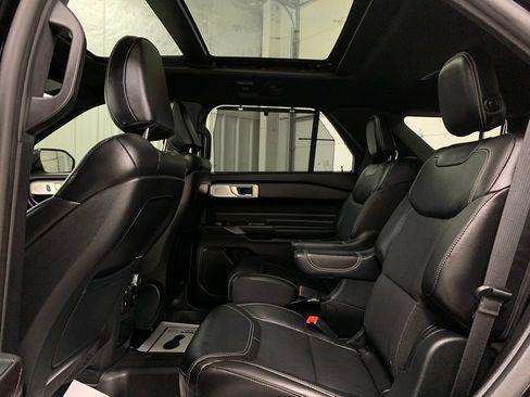 Used 2020 Ford Explorer ST w/ ST Street Pack AWD/4WD image 19