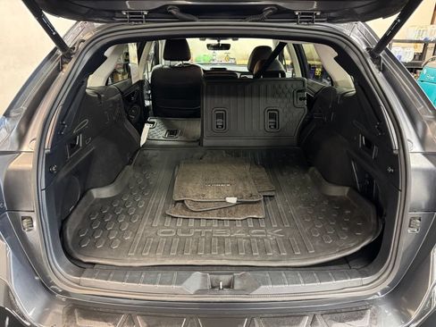 Used 2021 Subaru Outback Limited XT AWD/4WD image 7