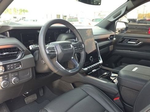 Used 2026 GMC Yukon XL Denali w/ Sun & Power Step Package image 27