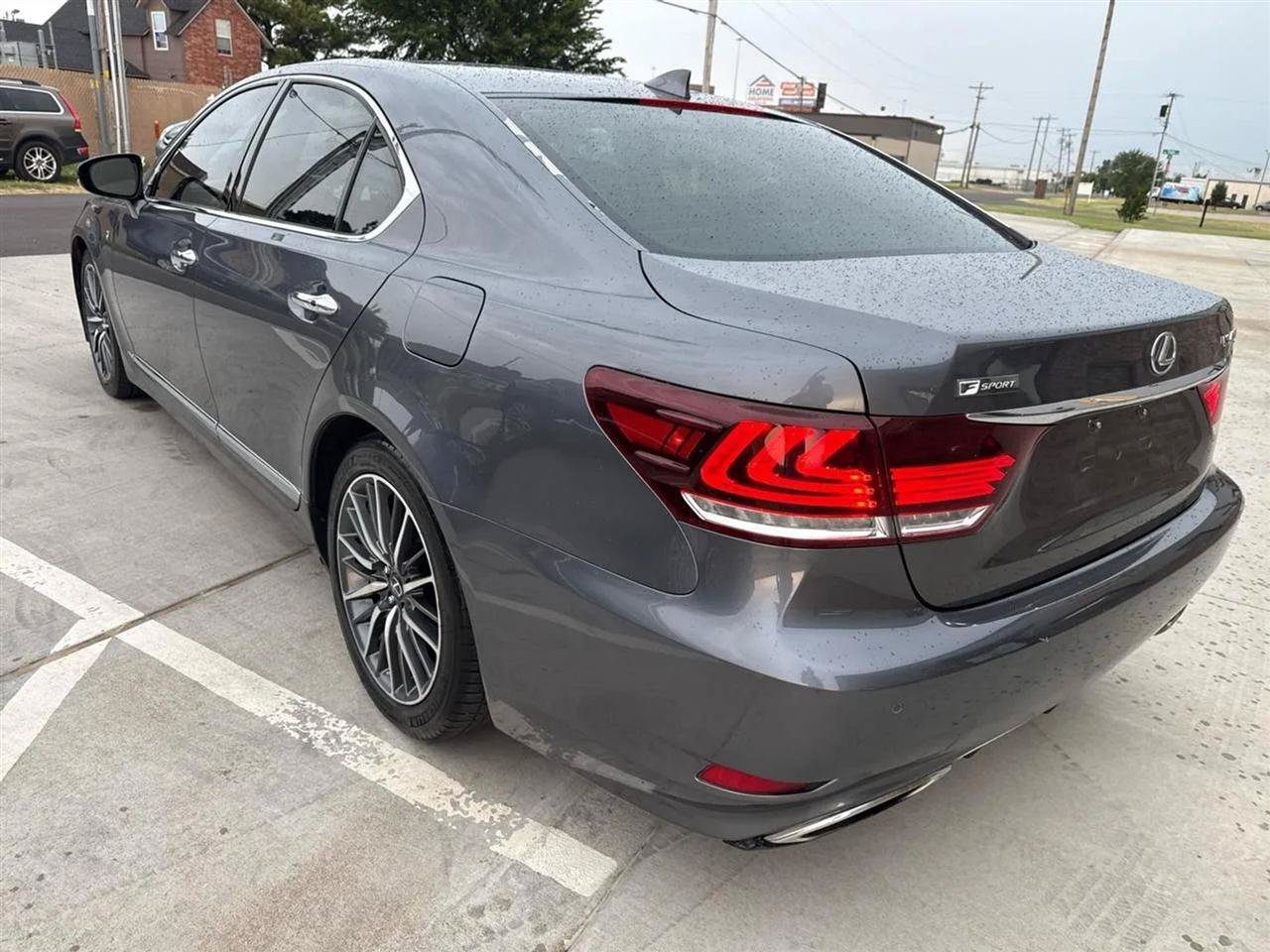Used 2015 Lexus LS 460 w/ F Sport Package RWD image 14