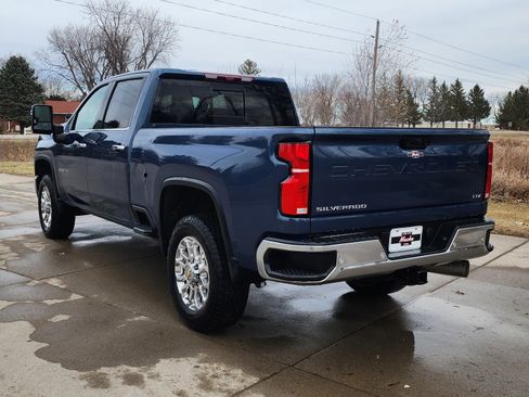 Used 2025 Chevrolet Silverado 3500 LTZ w/ LTZ Plus Package image 7