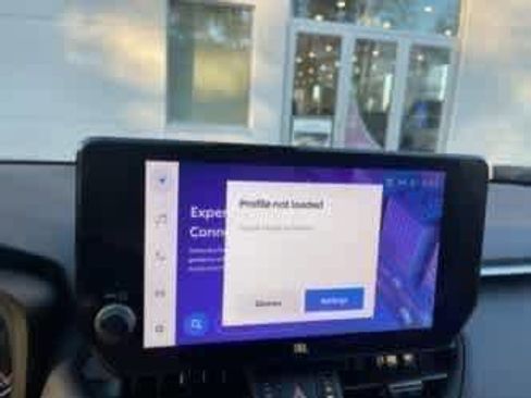 Used 2023 Toyota RAV4 XLE Premium image 24