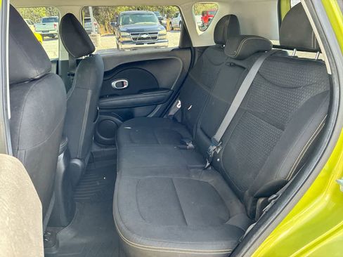 Used 2014 Kia Soul + image 20