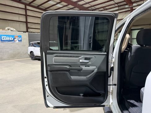 Used 2019 RAM 1500 Big Horn RWD image 15