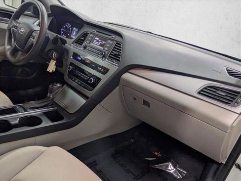 Used 2016 Hyundai Sonata SE image 20