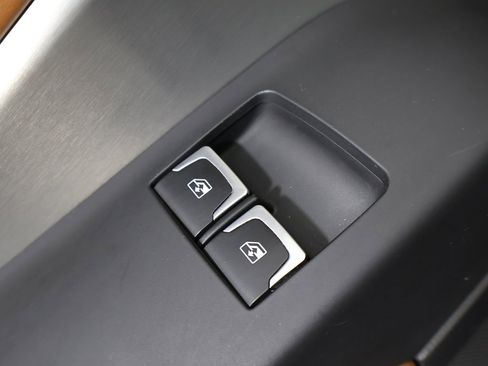 Used 2018 Chevrolet Corvette Z06 image 36