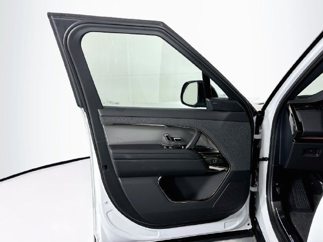 New 2026 Land Rover Range Rover Sport Dynamic SE AWD/4WD image 11