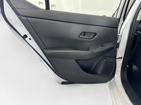 Used 2024 Nissan Sentra SV FWD image 24