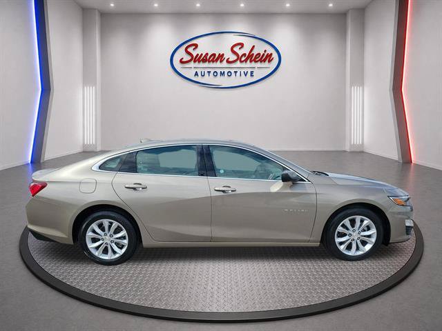 Used 2022 Chevrolet Malibu LT FWD image 4