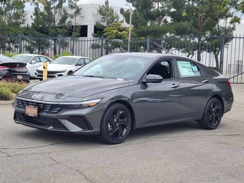 New 2026 Hyundai Elantra Sport FWD image 2