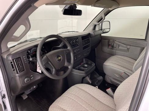 New 2025 Chevrolet Express 3500 w/ Driver Convenience Package image 14