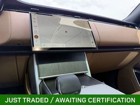 Used 2025 Land Rover Range Rover SE AWD/4WD image 31