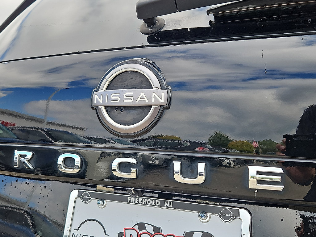 Certified 2023 Nissan Rogue S AWD/4WD image 30