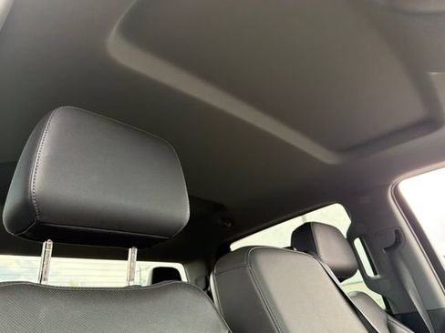 Used 2019 GMC Sierra 1500 SLT AWD/4WD image 19