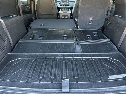 Used 2021 GMC Yukon SLT AWD/4WD image 17