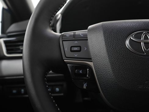 Used 2026 Toyota Camry SE w/ Multimedia Upgrade Package FWD image 22