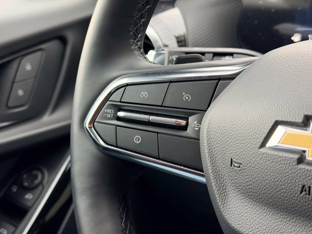 Used 2026 Chevrolet Equinox LT w/ Convenience Package II FWD image 11