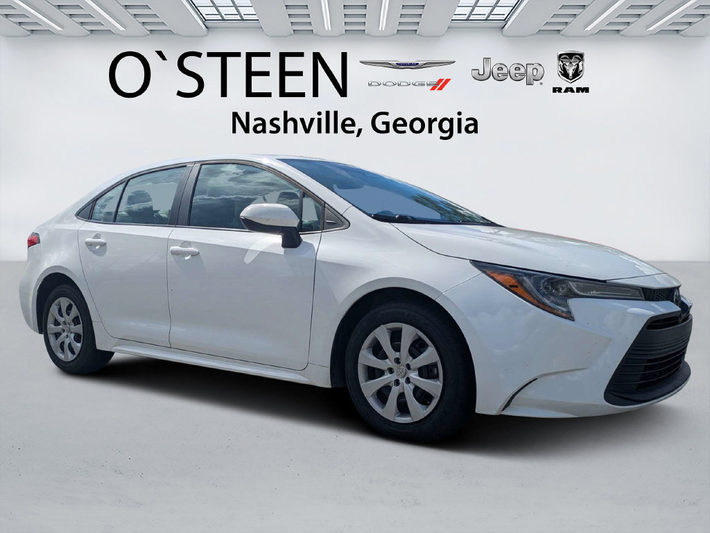 Used 2023 Toyota Corolla LE FWD image 1