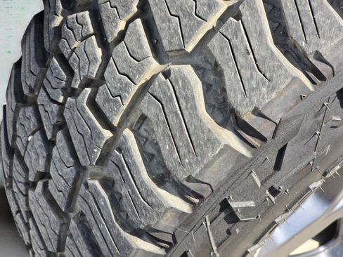 Used 2022 Jeep Gladiator Rubicon w/ Trailer Tow Package AWD/4WD image 24