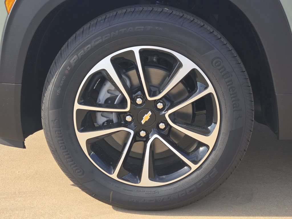 New 2026 Chevrolet TrailBlazer LT w/ Driver Confidence Package FWD image 9