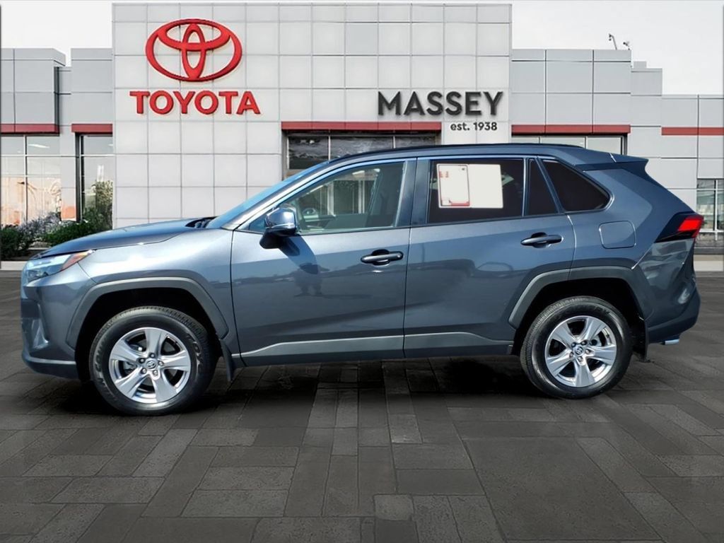 Used 2024 Toyota RAV4 XLE w/ Convenience Package FWD image 6
