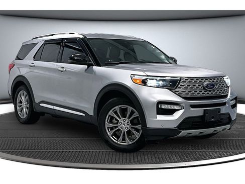 Used 2021 Ford Explorer Limited w/ Equipment Group 301A RWD image 2