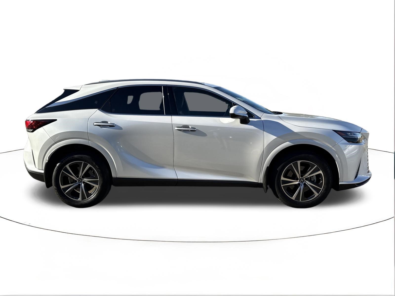 Used 2025 Lexus RX 350 Premium FWD image 2