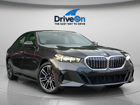 Used 2024 BMW 530i xDrive 530i xDrive image 13