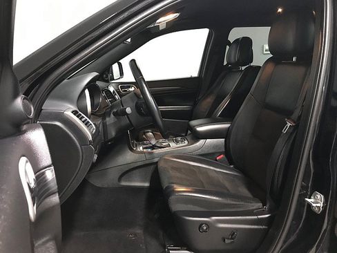 Used 2020 Jeep Grand Cherokee Laredo w/ Quick Order Package 2BN North AWD/4WD image 11