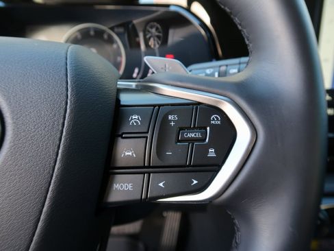 Used 2025 Lexus NX 250 FWD w/ Premium Package image 18