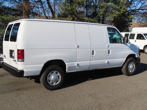 Used 2013 Ford E-250 and Econoline 250 image 21