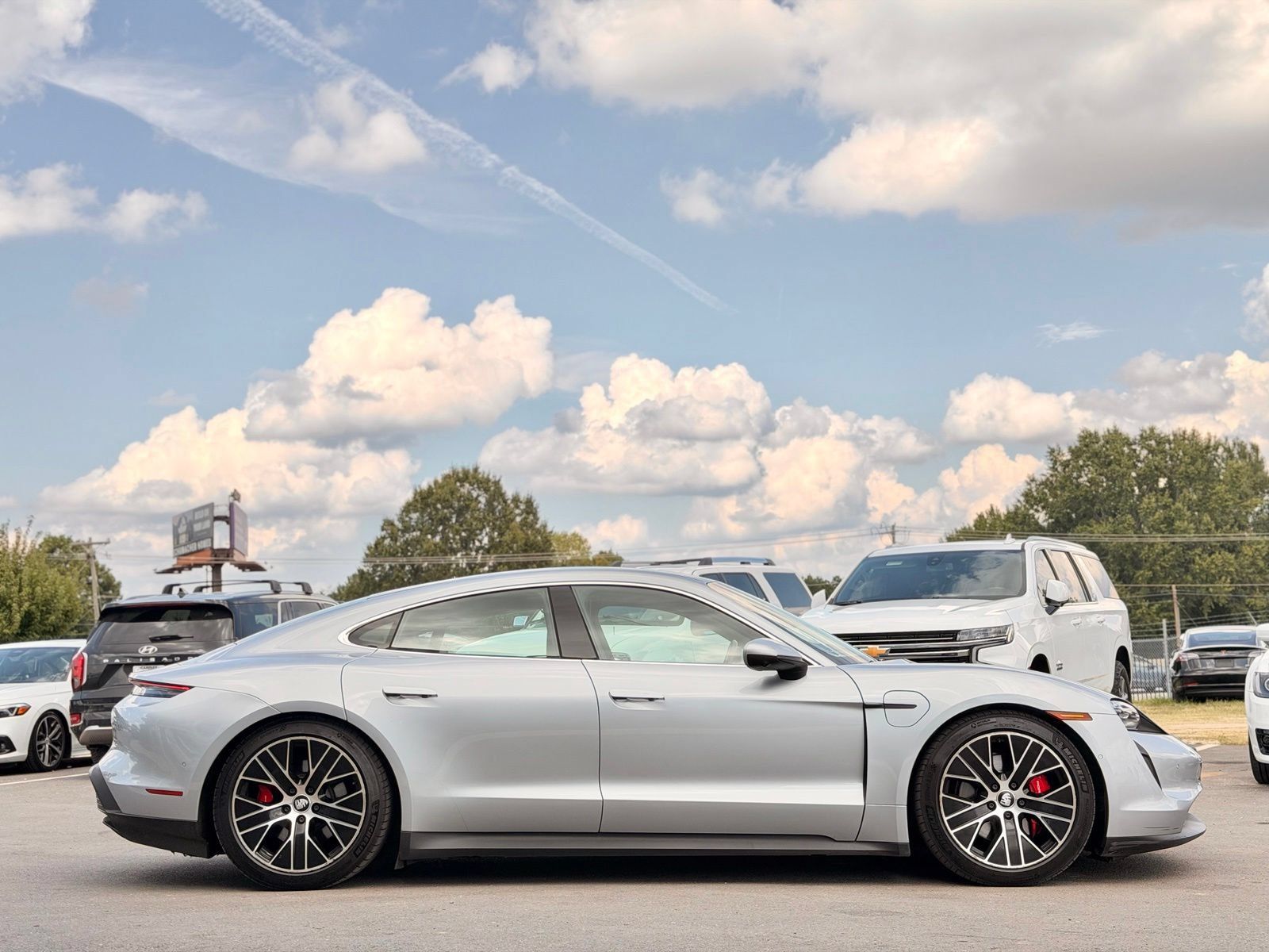 Used 2020 Porsche Taycan 4S w/ Premium Package AWD/4WD image 12