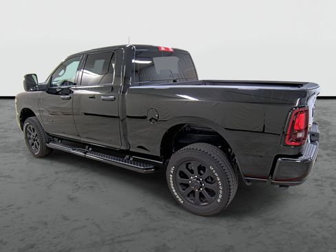 Used 2026 RAM 2500 Big Horn AWD/4WD image 2
