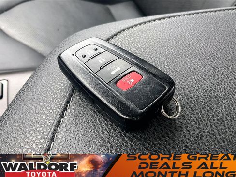 Used 2021 Toyota Camry XSE image 14