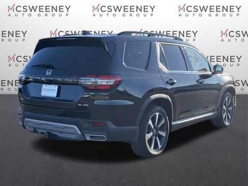 Used 2023 Honda Pilot Elite image 5