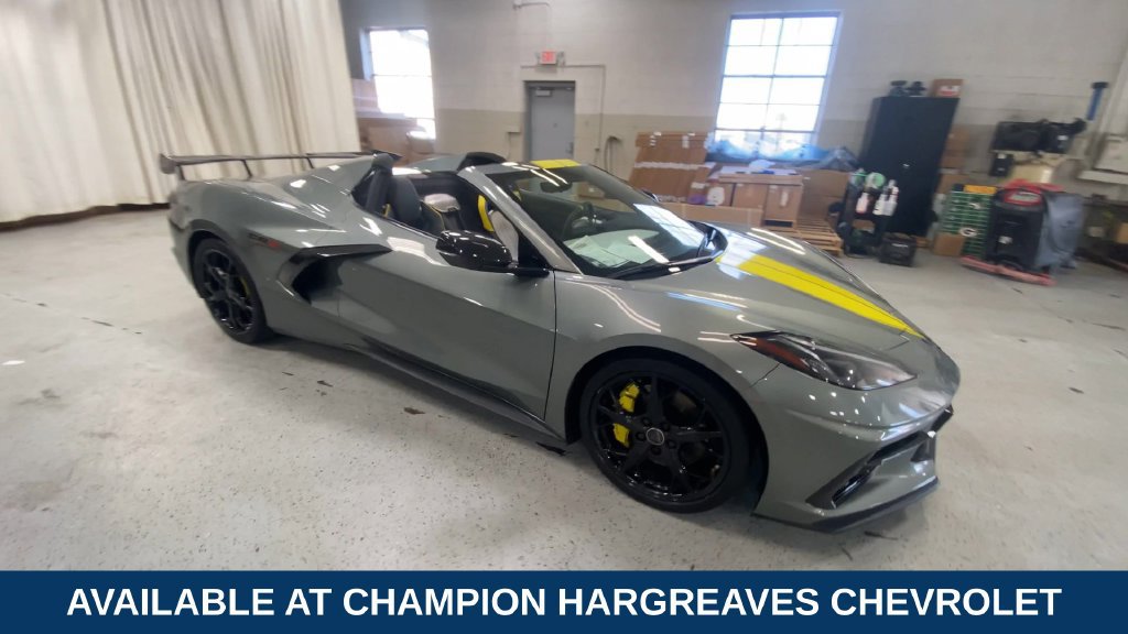 Used 2022 Chevrolet Corvette Stingray Premium Conv RWD image 2