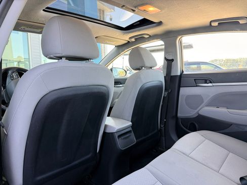 Used 2020 Hyundai Elantra Value Edition w/ Winter Weather Package image 19