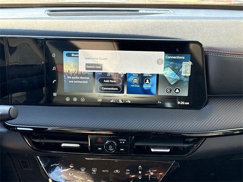 New 2026 Nissan Kicks SR w/ Cold Weather Package image 15